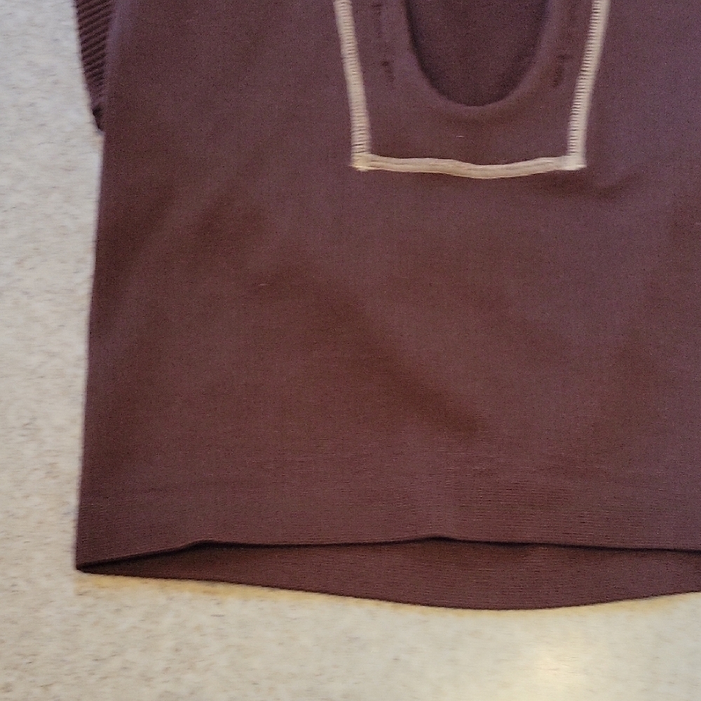 ANWND Chocolate Ribbed Crop Top Size M/L - Picture 5 of 9